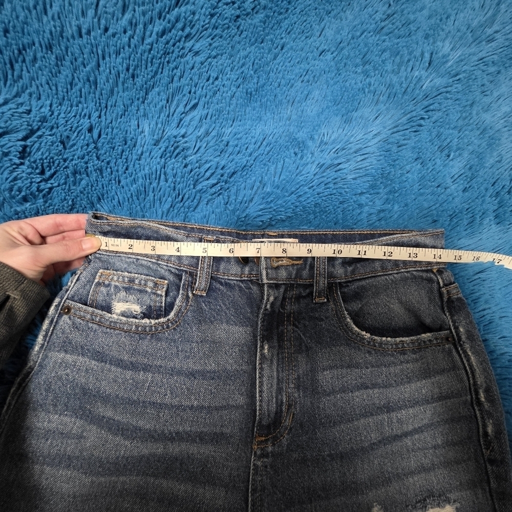 Altar'd State Distressed Flare Blue Jeans Size 27 - Picture 11 of 11